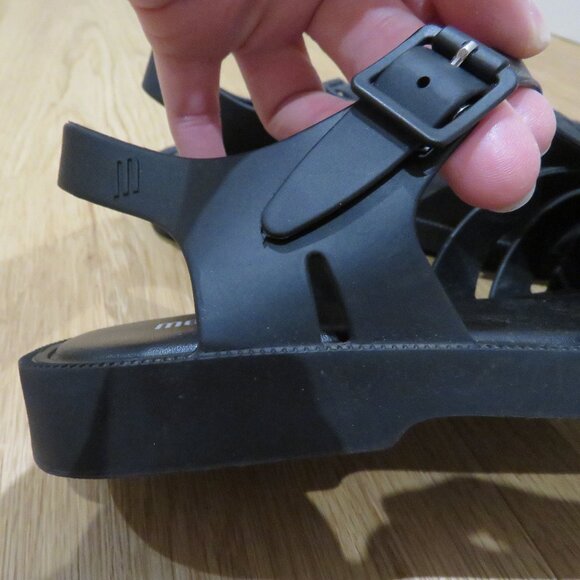 MELISSA Possession Jelly Fisherman Sandal Shoes in Matte Black Chunky Size US 7 - Picture 9 of 10